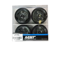 Silver black RE30 wheel (+3) w/ CS-R tire (soft) (4) Silver black RE30 wheel (+3) w/ CS-R tire (soft) (4)